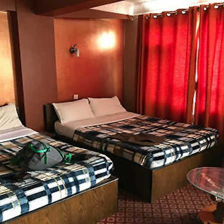 Tirupati Holiday Inn Катманду Екстер'єр фото